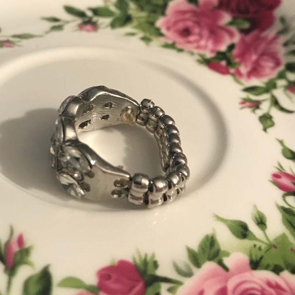 Silver ring - Picture 8 of 11